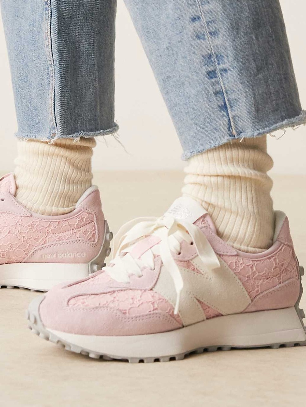 NEW BALANCE | 327 Sneaker in Pink Lace and White |  8
